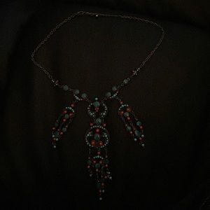 New never worn choker.